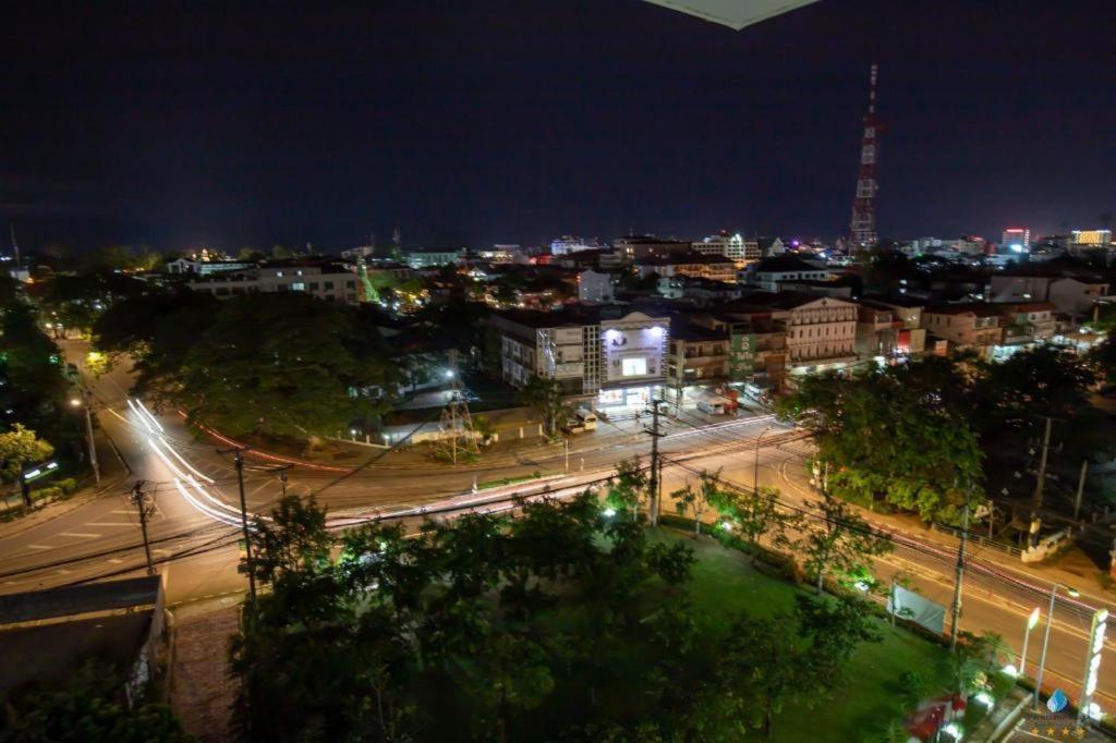 Vientiane Plaza Hotel Εξωτερικό φωτογραφία